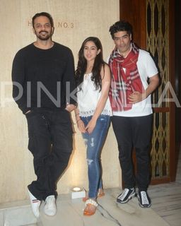 Sara Ali Khan feet photo 6