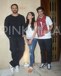 Sara Ali Khan feet photo 5
