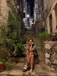 Sara Ali Khan feet photo 11