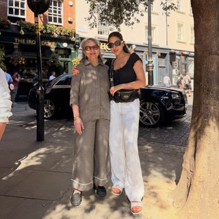 Sara Ali Khan feet photo 7