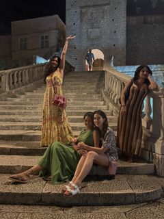 Sara Ali Khan feet photo 5