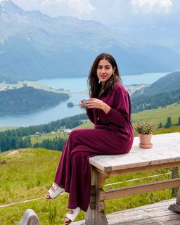 Sara Ali Khan feet photo 14
