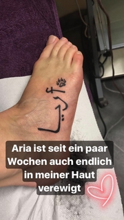 Sara Bachmann feet photo 1