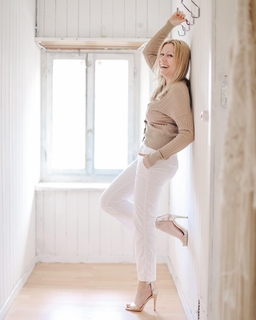 Sara Bachmann feet photo 1