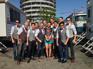 Sara Bareilles feet photo thumbnail
