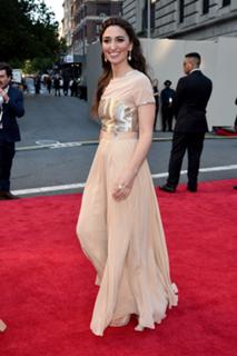 Sara Bareilles feet photo thumbnail
