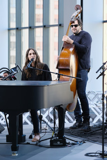 Sara Bareilles feet photo thumbnail