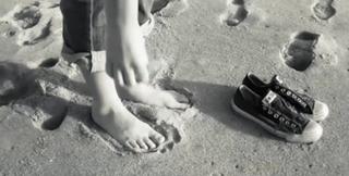 Sara Bareilles feet photo thumbnail