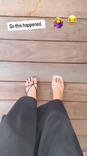 Sara Blakely feet photo 4