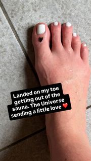 Sara Blakely feet photo 1
