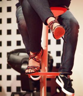 Sara Carbonero feet photo thumbnail