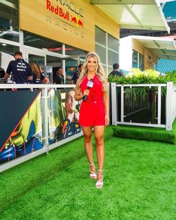 Sara Cardona feet photo 16