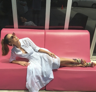 Sara Corrales feet photo 8