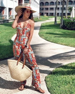 Sara Corrales feet photo 9