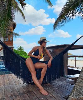 Sara Corrales feet photo 16
