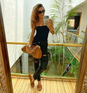 Sara Corrales feet photo 8