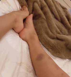 Sara Corrales feet photo 7