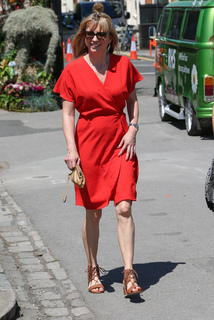 Sara Cox feet photo 17