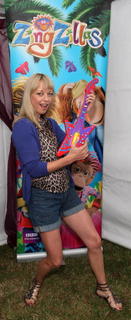 Sara Cox feet photo 7