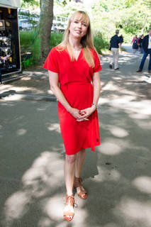 Sara Cox feet photo 3