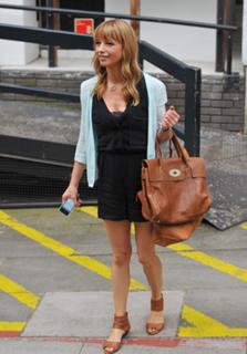 Sara Cox feet photo 4