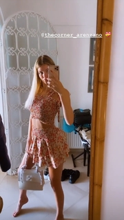 Sara Croce feet photo 20