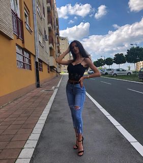 Sara Damnjanovic feet photo 4