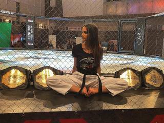 Sara Damnjanovic feet photo 12