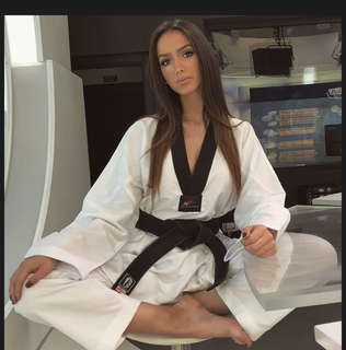 Sara Damnjanovic feet photo 2
