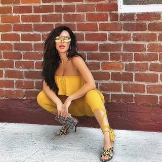 Sara Dastjani feet photo 6