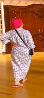 Sara Derzawy feet photo 8