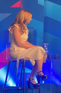 Sara Eisen feet photo 10