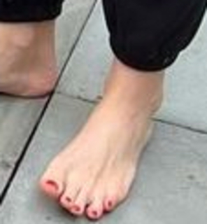 Sara Eisen feet photo 11