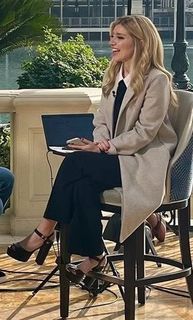 Sara Eisen feet photo 5