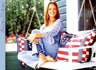 Sara Evans feet photo thumbnail