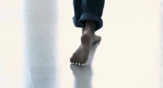 Sara Evans feet photo thumbnail