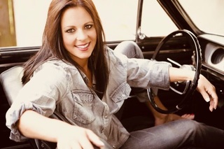 Sara Evans feet photo thumbnail