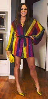 Sara Evans feet photo thumbnail