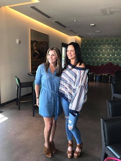 Sara Evans feet photo thumbnail
