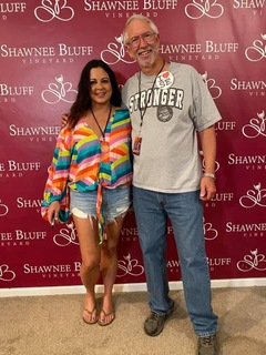 Sara Evans feet photo thumbnail