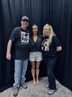 Sara Evans feet photo thumbnail