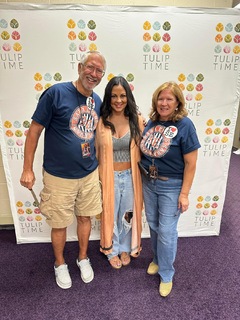 Sara Evans feet photo thumbnail