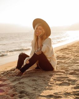 Sara Fabel feet photo 1