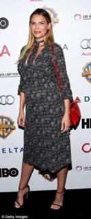 Sara Foster feet photo thumbnail