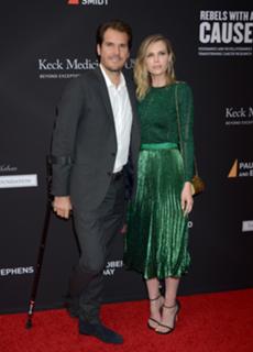 Sara Foster feet photo thumbnail