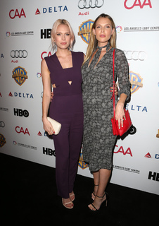 Sara Foster feet photo thumbnail