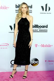 Sara Foster feet photo thumbnail