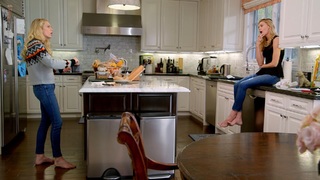 Sara Foster feet photo thumbnail