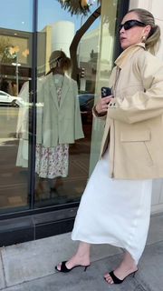 Sara Foster feet photo thumbnail
