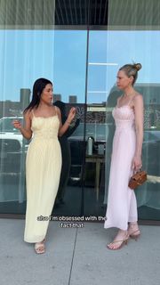 Sara Foster feet photo thumbnail